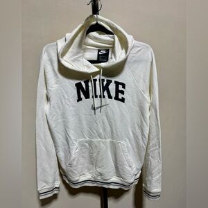 NWT 🎉 Vintage Nike Crème Hoodie